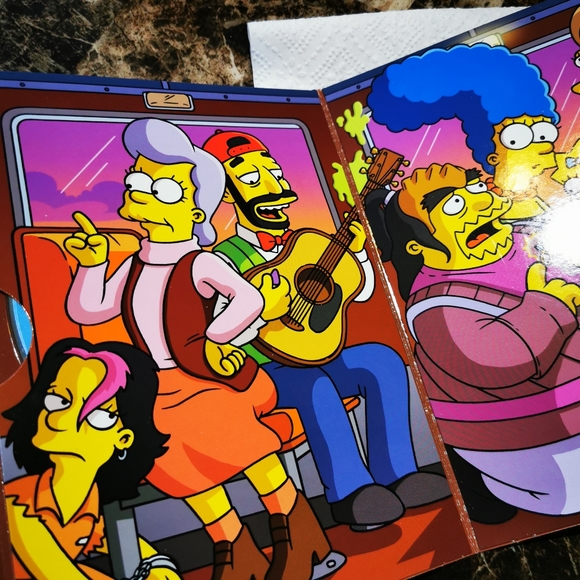 The Simpsons Season 15 DVD - Picture 3 of 10